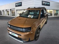 Bronze luna métallisé Nouvelle 2025 Fiat Grande Panda La Prima SUV | 22 990 €