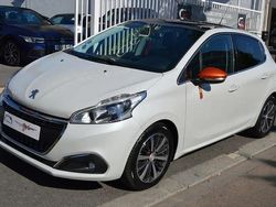 Blanc Utilisé 2016 Peugeot 208 Roland Garros Citadine | 9 990 € (Prix juste)