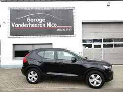 Noir Utilisé 2022 Volvo XC40 Momentum SUV | 26 900 € (Bon prix)