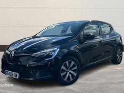 Blanc Utilisé 2023 Renault Clio V Equilibre Berline | 14 999 € (Prix juste)