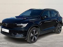Noir Utilisé 2022 Volvo XC40 Plus SUV | 29 299 € (Prix juste)