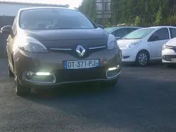 Utilisé 2015 Renault Scénic III Bose Edition Monospace | 9 760 € (Prix juste)