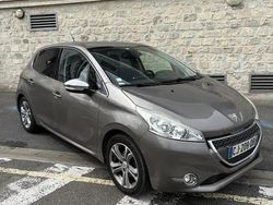 Utilisé 2012 Peugeot 208 Allure Citadine | 4 200 € (Prix juste)
