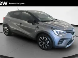 Gris Utilisé 2023 Renault Captur Evolution SUV | 17 990 €