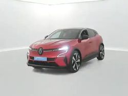 Rouge Utilisé 2022 Renault Mégane Techno Berline | 22 990 € (Prix juste)