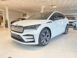 Blanc Utilisé 2022 Skoda Enyaq iV RS SUV | 44 490 €