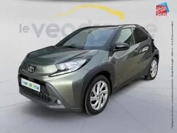 Biton vert cardamome métal/toit noir Utilisé 2022 Toyota Aygo X Design SUV | 14 499 €