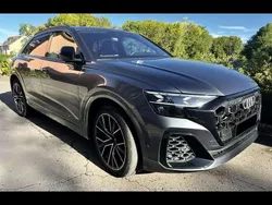 Gris Utilisé 2024 Audi Q8 S-Line SUV | 92 297 € (Bon prix)