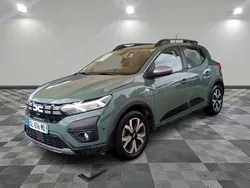 Gris Utilisé 2023 Dacia Sandero Expression Citadine | 16 990 € (Prix assez cher)