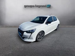 Blanc Utilisé 2023 Peugeot 208 Active Citadine | 13 880 € (Prix juste)