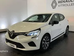 Utilisé 2023 Renault Clio V Equilibre Berline | 15 199 € (Prix juste)