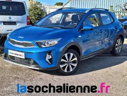 Bleu Utilisé 2022 Kia Stonic Active SUV | 15 990 € (Prix juste)