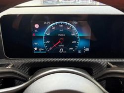 Blanc Utilisé 2020 Mercedes A180 Style Berline | 21 990 € (Prix juste)