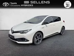 Utilisé 2017 Toyota Auris Hybrid Berline | 14 880 € (Prix juste)