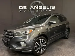 Gris Utilisé 2017 Ford Kuga ST-Line SUV | 12 990 € (Prix assez cher)