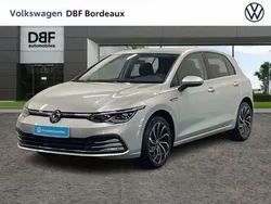 Argente Utilisé 2024 VW Golf VIII Style Berline | 30 999 € (Prix assez cher)