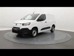 Blanc icy Nouvelle 2025 Fiat Doblò Connect Monospace | 18 999 € (Bon prix)