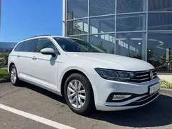 Blanc Utilisé 2020 VW Passat Break | 23 000 € (Prix juste)