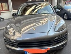 Gris Utilisé 2011 Porsche Cayenne SUV | 28 000 € (Prix juste)