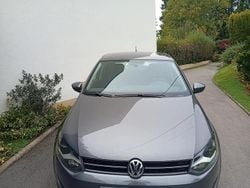 Gris Occasion 2013 VW Polo Berline | 8 790 € (Prix juste)