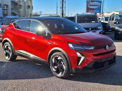 Rouge Nouvelle 2025 Renault Captur Techno SUV | 24 990 € (Bon prix)