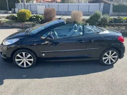 Noir Utilisé 2012 Peugeot 207 CC Roland Garros Cabriolet | 8 490 € (Prix assez cher)