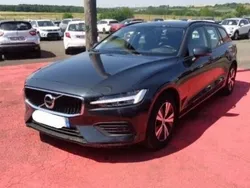 Utilisé 2019 Volvo V60 Business Edition Break | 26 600 € (Prix assez cher)