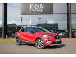 Rouge Utilisé 2024 Renault Captur Techno SUV | 18 450 € (Bon prix)