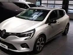 Gris platine Occasion 2023 Renault Clio V Berline | 15 490 € (Prix juste)