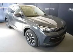 Gris Nouvelle 2025 VW Tiguan Life SUV | 44 492 € (Super prix)