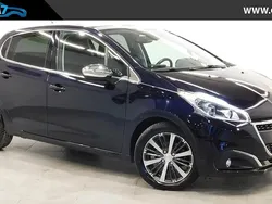 Bleu Utilisé 2019 Peugeot 208 Allure Citadine | 14 490 € (Prix juste)