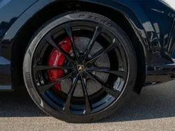 Utilisé 2023 Lamborghini Urus SUV | 359 000 €