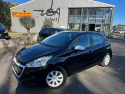 Utilisé 2015 Peugeot 208 Citadine | 7 990 € (Prix assez cher)
