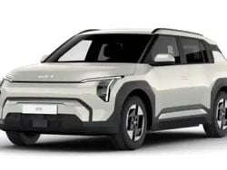 Gris ivoire Utilisé 2025 Kia EV3 SUV | 31 990 € (Super prix)