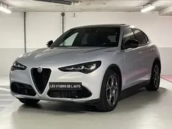 Gris Utilisé 2023 Alfa Romeo Stelvio Sprint SUV | 37 950 € (Prix juste)