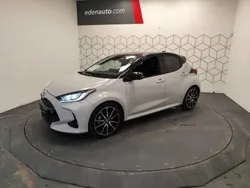 Gris Utilisé 2023 Toyota Yaris Sport Berline | 22 990 € (Prix juste)