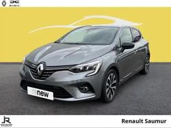 Gris Utilisé 2023 Renault Clio V Techno Berline | 19 990 € (Prix juste)