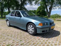 Vert Utilisé 1994 BMW 316 Berline | 1 000 €