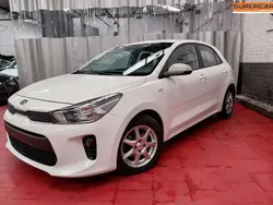 Blanc Utilisé 2019 Kia Rio 2 Berline | 9 490 € (Bon prix)