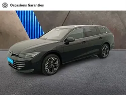 Noir Nouvelle 2025 VW Passat Elegance Break | 57 900 € (Prix juste)