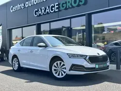 Blanc Utilisé 2024 Skoda Octavia Business Line Berline | 26 890 € (Bon prix)