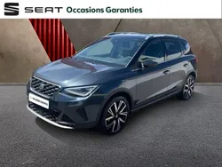 Gris magnétique métal/toit noir minuit Utilisé 2022 Seat Arona FR SUV | 17 590 € (Prix juste)