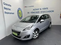 Gris Utilisé 2014 Peugeot 5008 Active Monospace | 11 490 € (Prix assez cher)