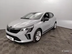 Gris Utilisé 2024 Renault Clio V Evolution Citadine | 17 990 € (Prix assez cher)