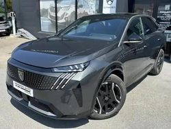 Gris foncé Utilisé 2025 Peugeot e-3008 GT SUV | 45 290 € (Prix juste)