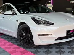 Utilisé 2021 Tesla Model 3 Standard Range Plus Berline | 22 990 € (Prix juste)