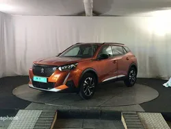 Orange Utilisé 2023 Peugeot 2008 Allure SUV | 17 799 € (Prix juste)