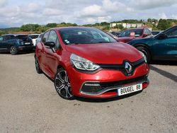 Rouge Utilisé 2016 Renault Clio IV Trophy Berline | 17 990 € (Prix assez cher)