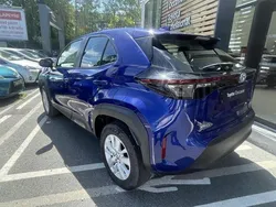 Bleu Utilisé 2023 Toyota Yaris Hybrid Business Edition | 22 680 € (Prix juste)