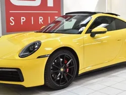 Jaune Utilisé 2019 Porsche 911 Carrera 4S Coupé | 145 900 € (Prix assez cher)